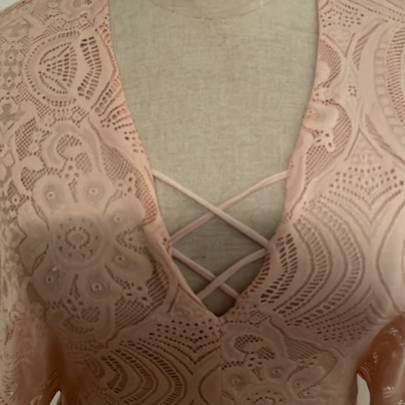 BCBG Maxazria Beats Flutter Sleeve Lace-Up Front Lace Bodysuit - Picture 10 of 16